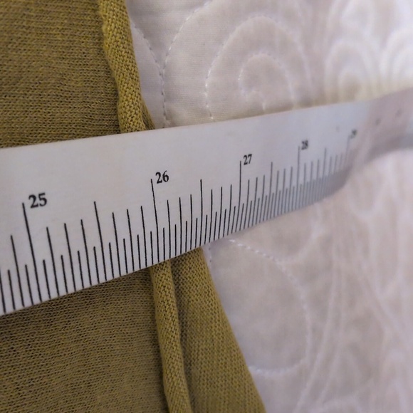 easel Floral Swing Top - Picture 10 of 10